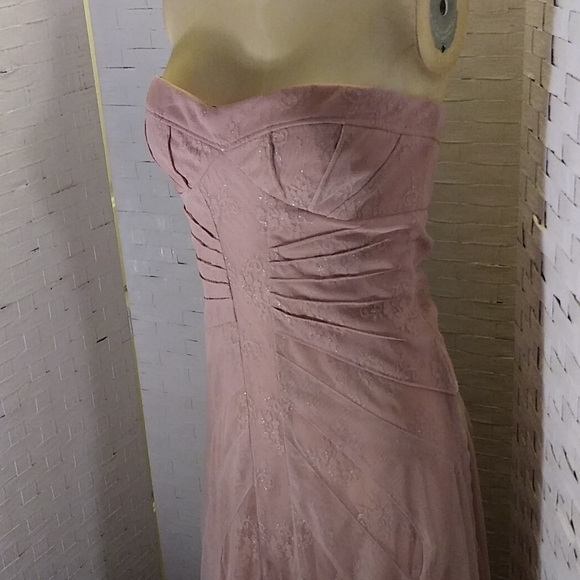 BCBGMAZARIA Gown - Picture 2 of 16